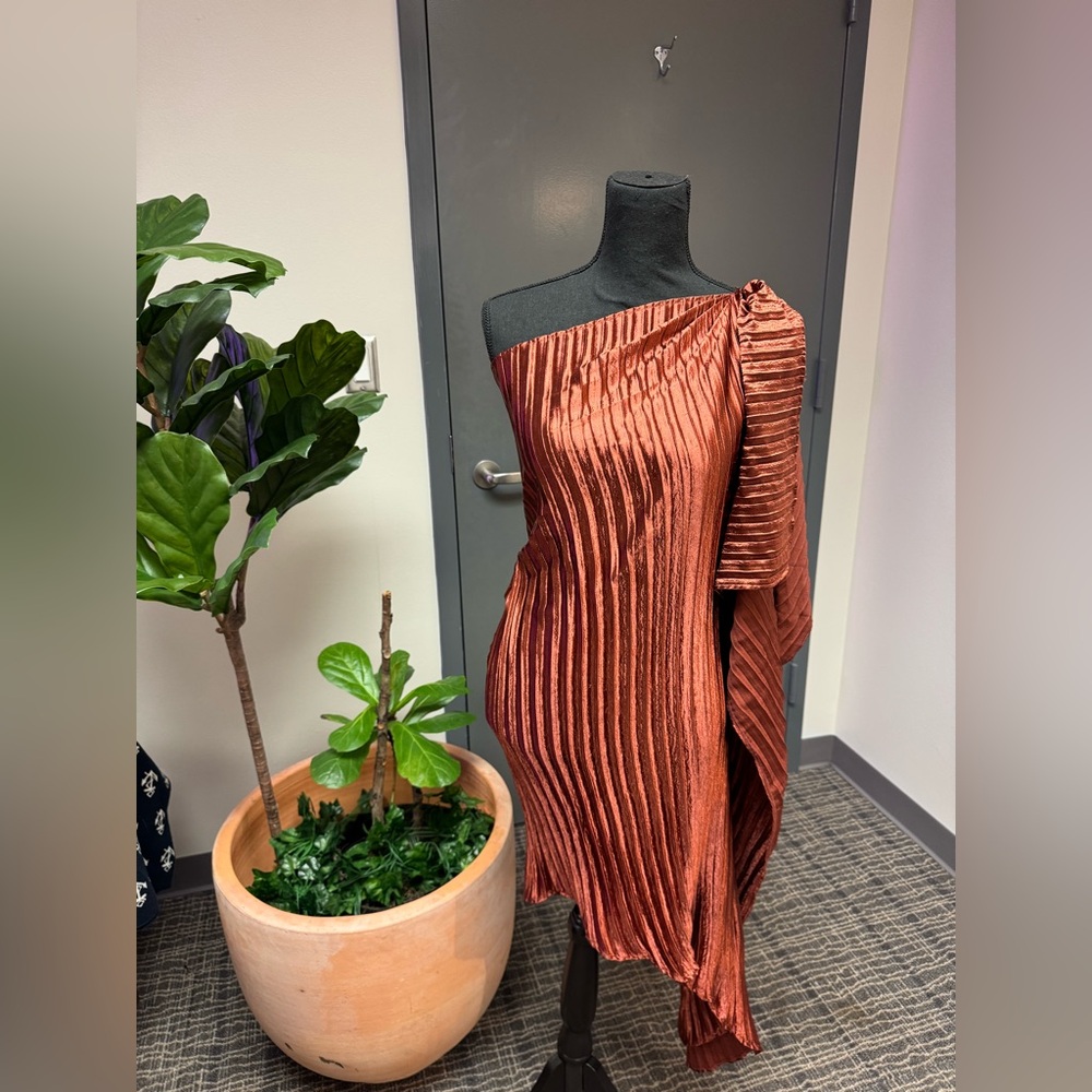 One-Shoulder Metallic Dress
